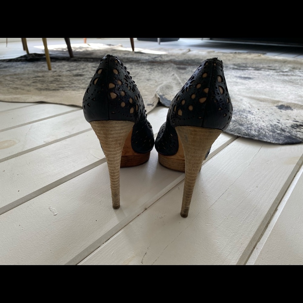 BCBGMaxAzria Heels - Picture 5 of 7